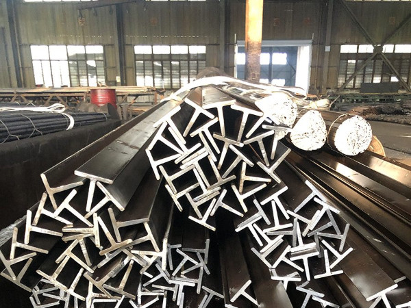 异型钢不会出现生锈你知道吗？